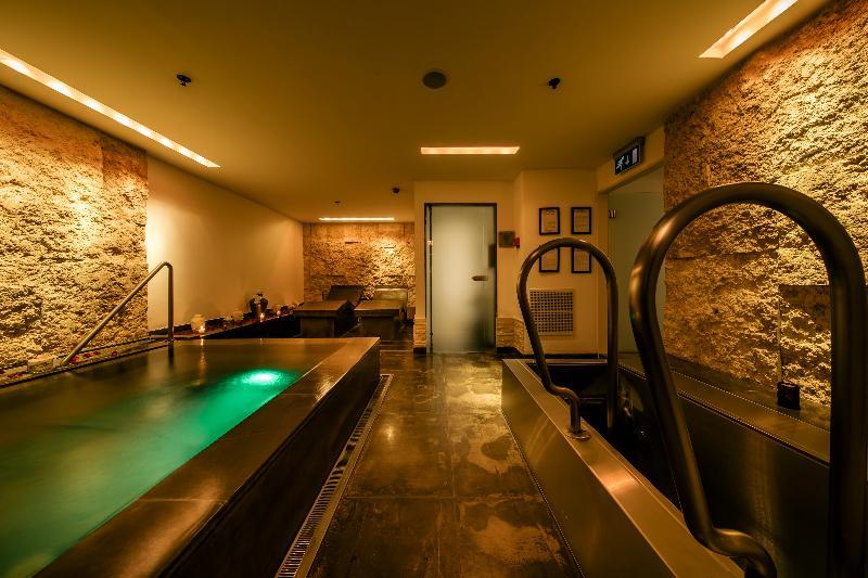 Buddha-bar Klotild Palace Hotel 5*